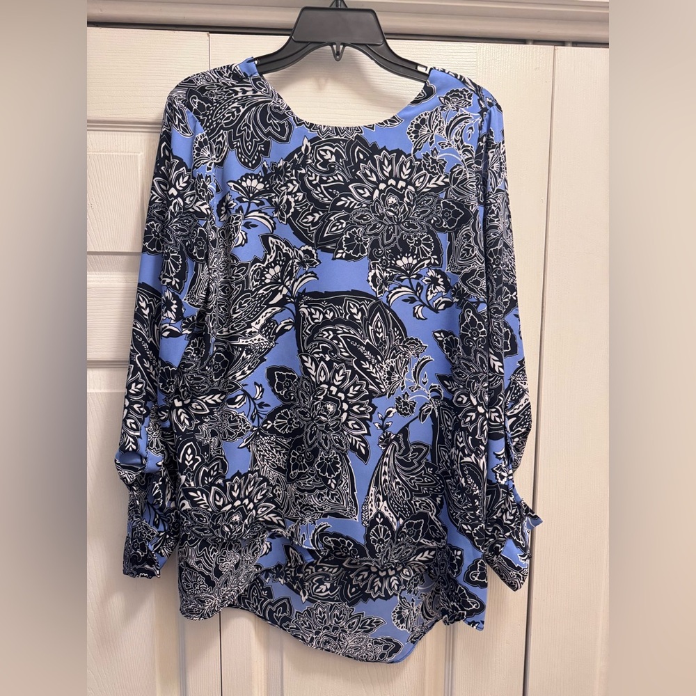 The Limited Blue and Navy Patterned Blouse